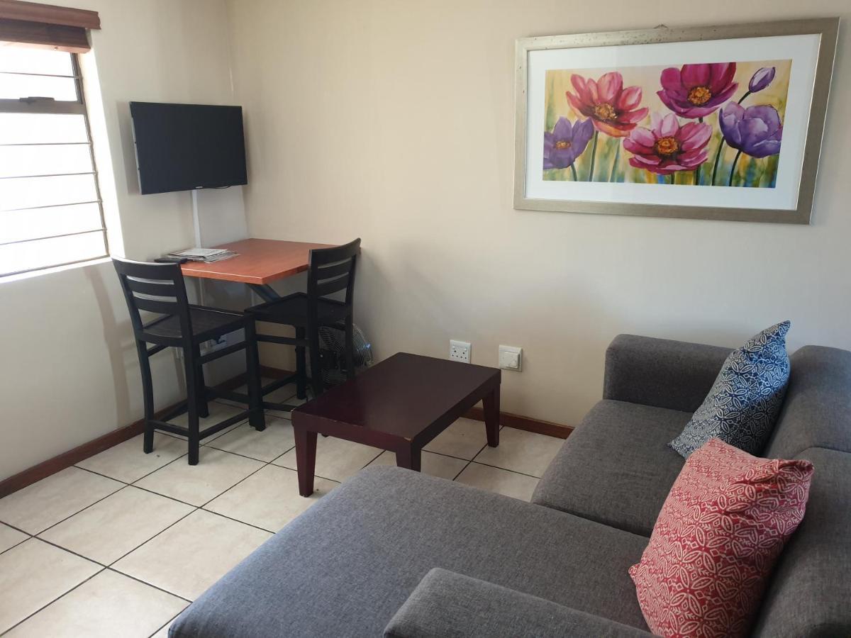Grosvenor Apartments Pretoria-Noord Extérieur photo