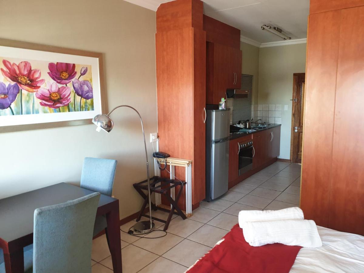Grosvenor Apartments Pretoria-Noord Extérieur photo