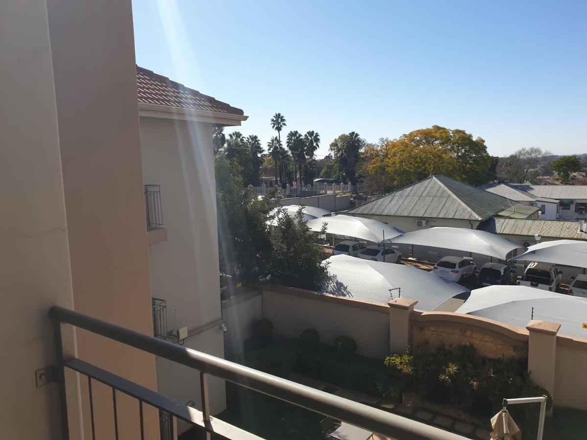 Grosvenor Apartments Pretoria-Noord Extérieur photo