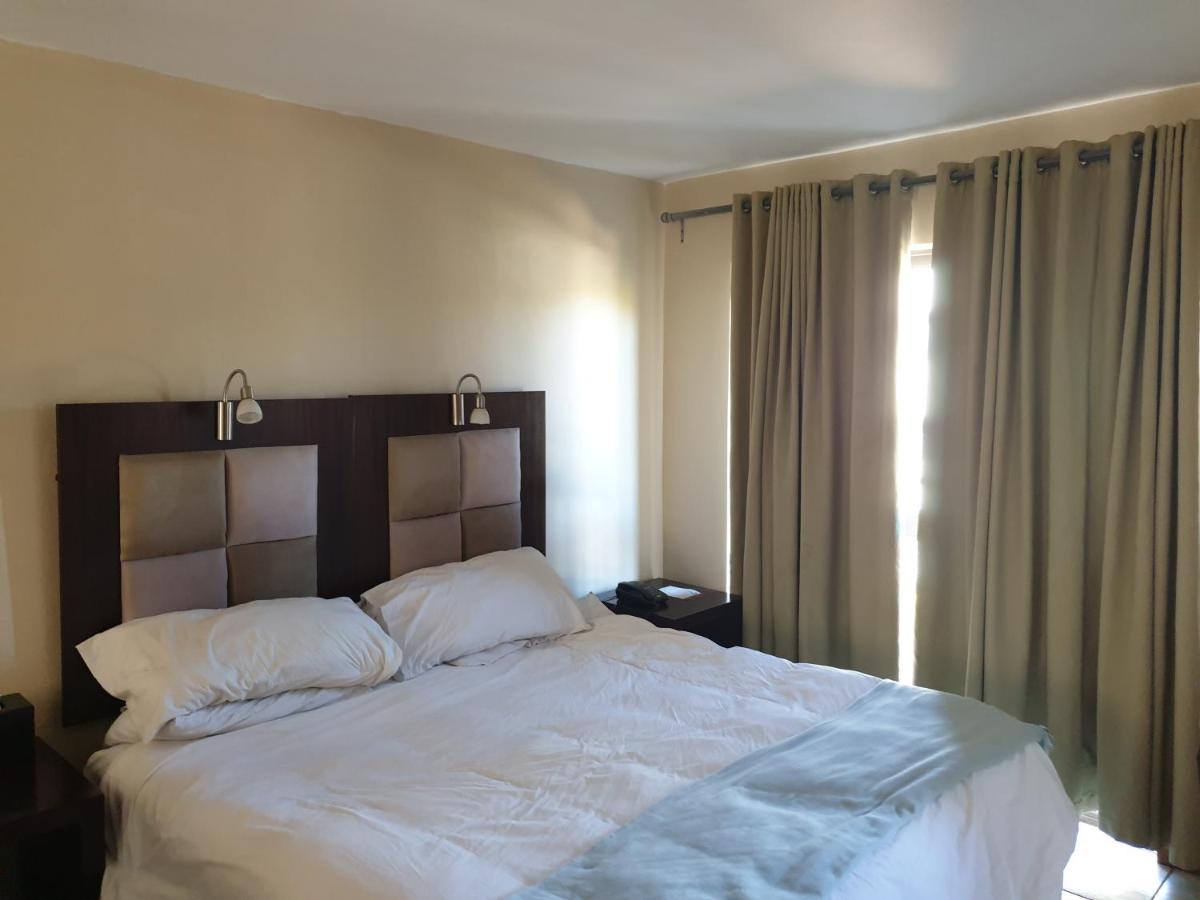 Grosvenor Apartments Pretoria-Noord Extérieur photo