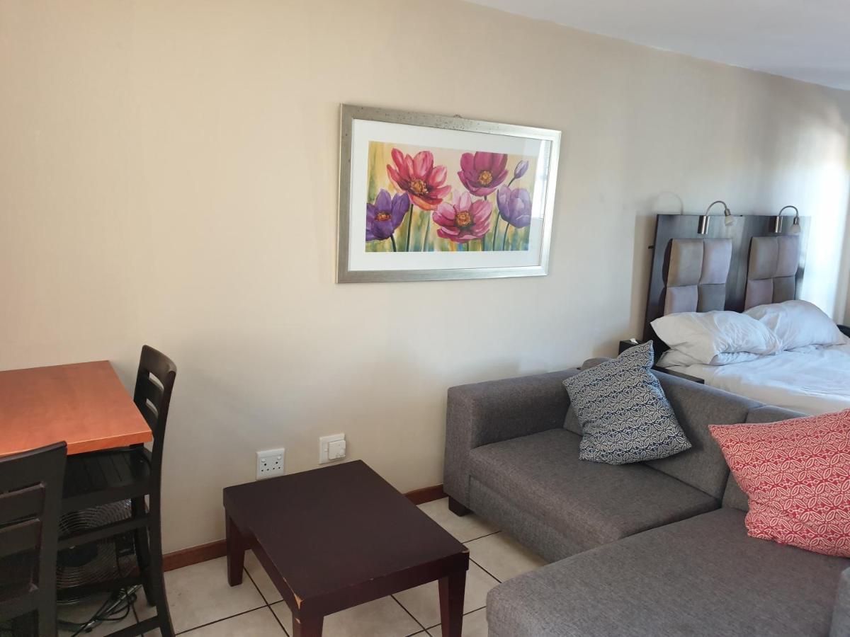 Grosvenor Apartments Pretoria-Noord Extérieur photo