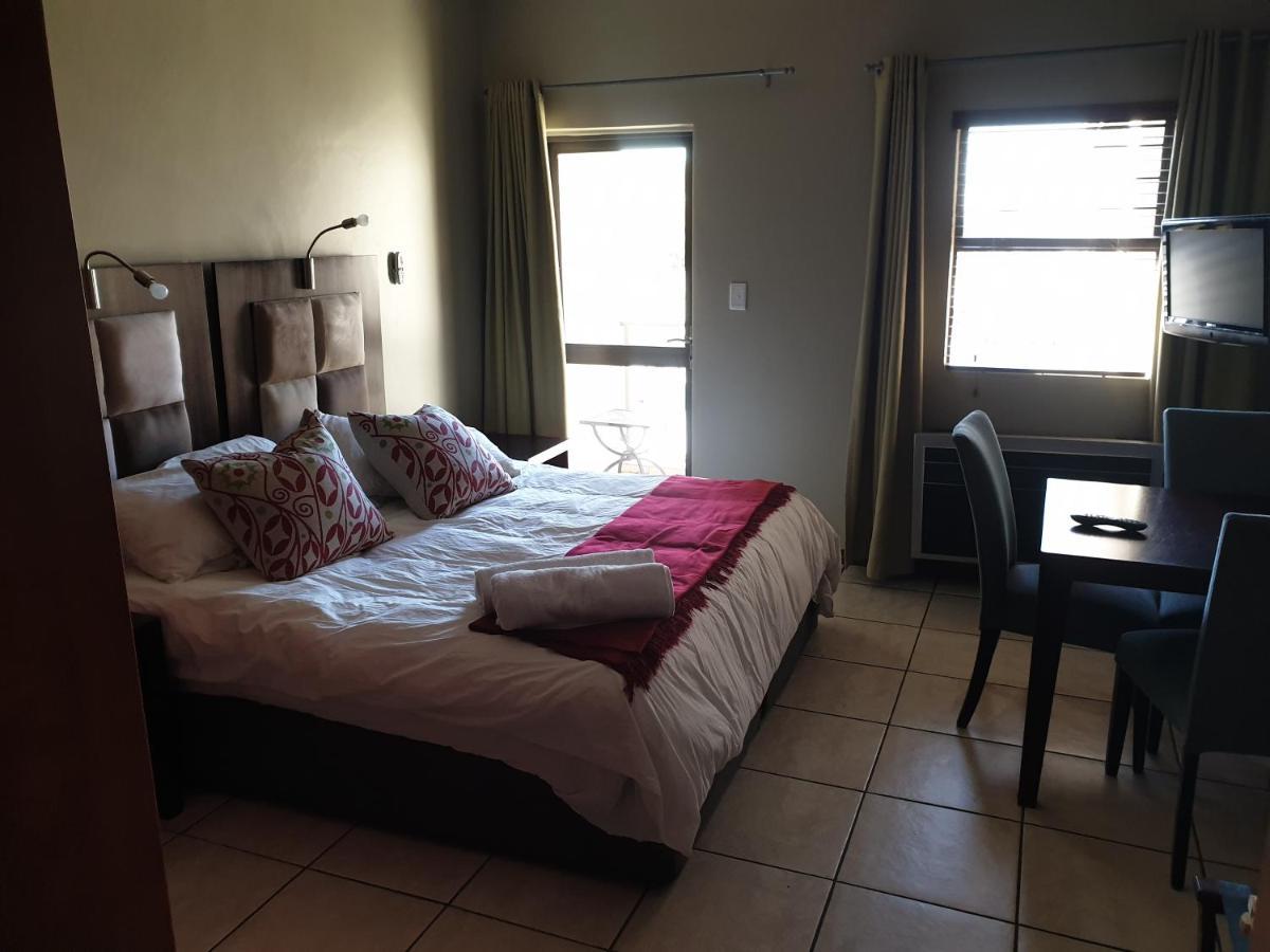 Grosvenor Apartments Pretoria-Noord Extérieur photo